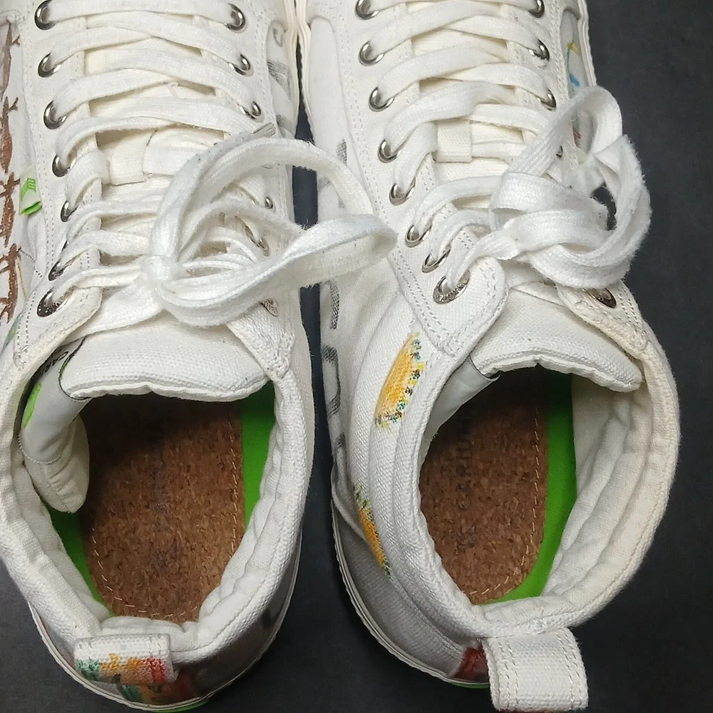 Cariuma OCA‎ High Sneakers Mens 11 White Christmas Tacos Holiday Canvas High Top